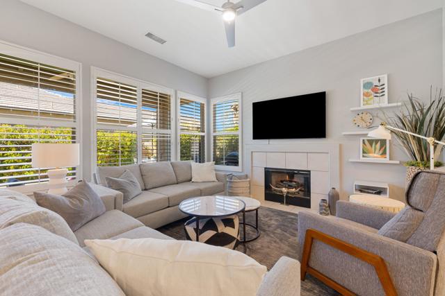 37 Shoreline Drive, Rancho Mirage CA: https://media.crmls.org/mediaz/a226eed2-cea6-4477-b5a1-3657f02aed59.jpg