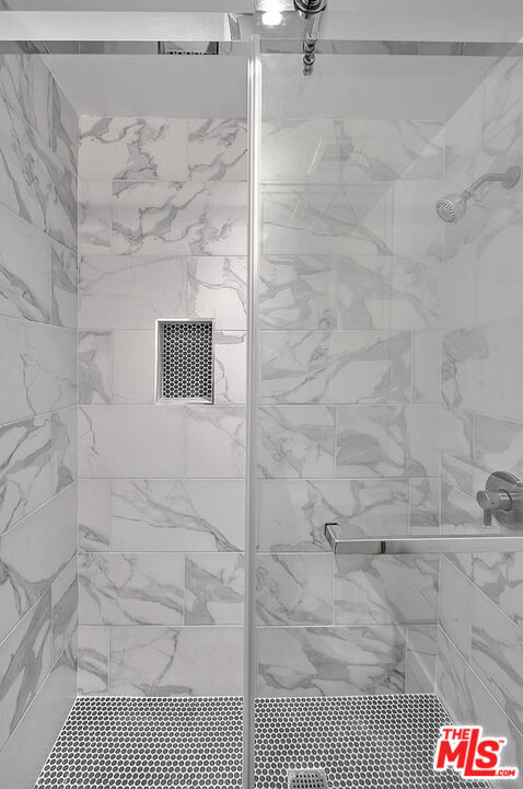 9255 Doheny Road, West Hollywood CA: https://media.crmls.org/mediaz/a22716f5-8cdc-4abe-b2ec-0869103ace11.jpg