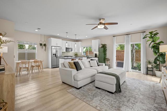 1289 Donax, Imperial Beach CA: https://media.crmls.org/mediaz/a22736eb-21a2-4a61-9095-fd2a3d83d2d3.jpg