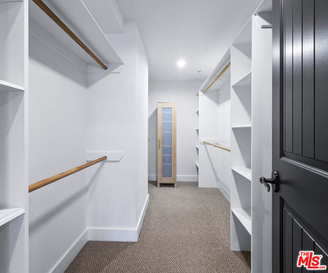 155 N Hamilton Drive, Beverly Hills CA: https://media.crmls.org/mediaz/a227b7b0-4b2c-4ccb-90ef-ab6b22502cc8.jpg