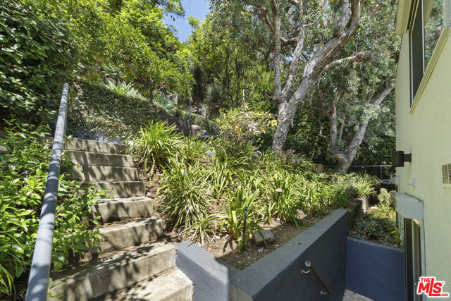 3625 Lowry Road, Los Angeles CA: https://media.crmls.org/mediaz/a2281111-8289-4487-a4d3-fd33c7a58a6a.jpg