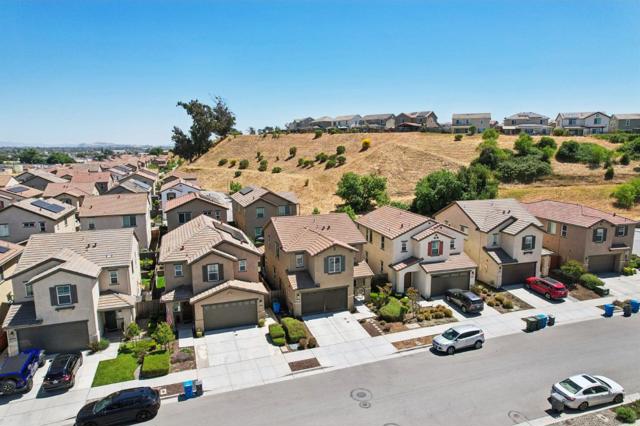 545 Shearwater Street, Hollister CA: https://media.crmls.org/mediaz/a22970e4-0ea7-43f1-9a39-325a37983796.jpg