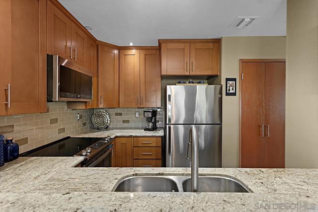 12122 Royal Birkdale Row, San Diego, California 92128, 2 Bedrooms Bedrooms, ,2 BathroomsBathrooms,Condominium,For Sale,Royal Birkdale Row,250020149SD