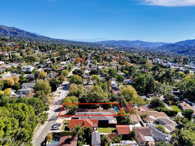 Detail Gallery Image 42 of 49 For 3942 Los Olivos Ln, Glendale,  CA 91214 - 3 Beds | 2 Baths