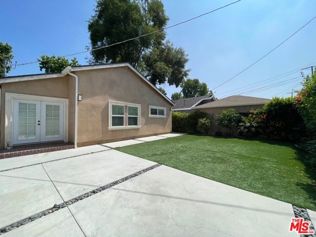 13964 La Maida Street, Sherman Oaks CA: https://media.crmls.org/mediaz/a22afa96-92e4-4c1f-9604-1c4cb217a0fa.jpg
