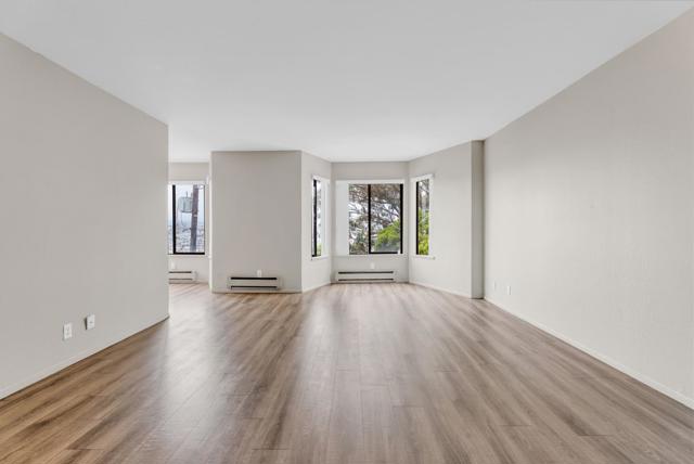 999 Carolina Street, San Francisco CA: https://media.crmls.org/mediaz/a22affad-b971-4090-9438-6766ce4a8681.jpg