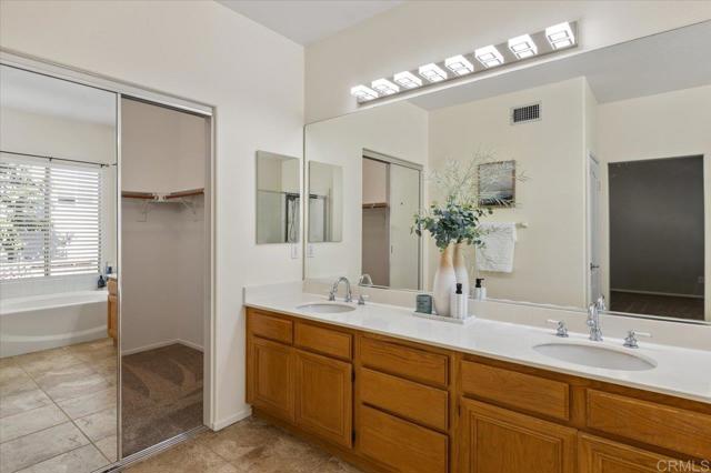 Detail Gallery Image 30 of 47 For 230 Venetia Way, Oceanside,  CA 92057 - 3 Beds | 2/1 Baths