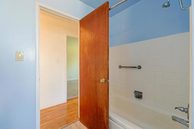 216 Crescent, Salinas CA: https://media.crmls.org/mediaz/a22c40f9-904f-40cf-b6fd-a31cbc0995d9.jpg