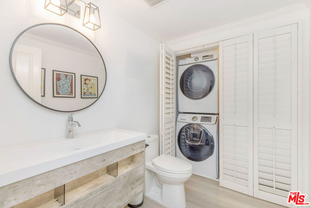 4734 La Villa Marina, Marina del Rey CA: https://media.crmls.org/mediaz/a22c618a-517d-488c-9a6b-6c6ee8365777.jpg