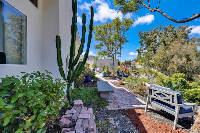3467 Shawnee Rd, San Diego CA: https://media.crmls.org/mediaz/a22e35e3-6151-4c2f-9cd2-20d70a7f452b.jpg