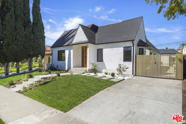 1161 Stearns Drive, Los Angeles CA: https://media.crmls.org/mediaz/a22e6e54-5e23-4281-a893-4b02451167d9.jpg