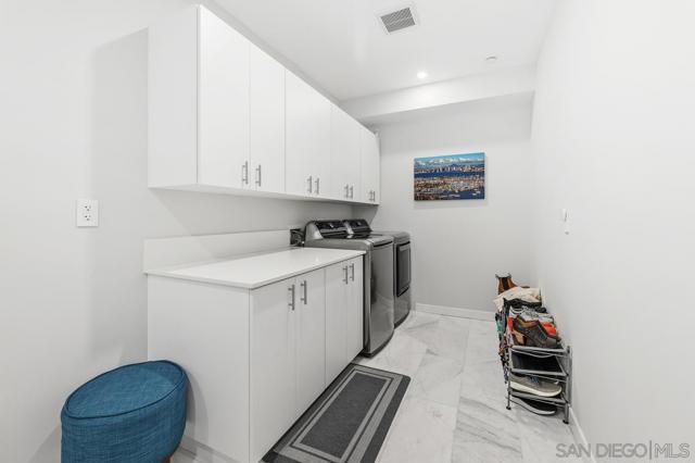 3144 Emerson St, San Diego CA: https://media.crmls.org/mediaz/a22e7acb-ad1a-470d-be47-456ef79b71a3.jpg