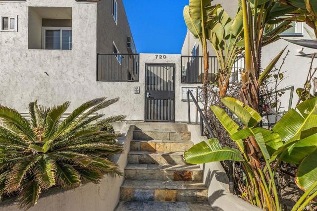 Detail Gallery Image 1 of 1 For 720 San Luis Obispo Place #D,  San Diego,  CA 92109 - 2 Beds | 2 Baths
