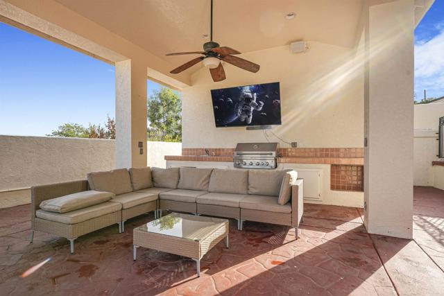 5274 Margaret, Bonita CA: https://media.crmls.org/mediaz/a22f07f0-1217-4308-8621-36c78331dea7.jpg