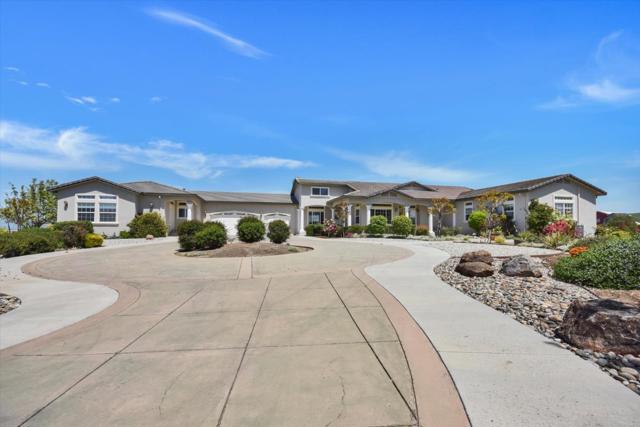 525 Heatherwood Estates Drive, Hollister CA: https://media.crmls.org/mediaz/a22f6a10-4b06-4384-8946-b07f711a19ca.jpg