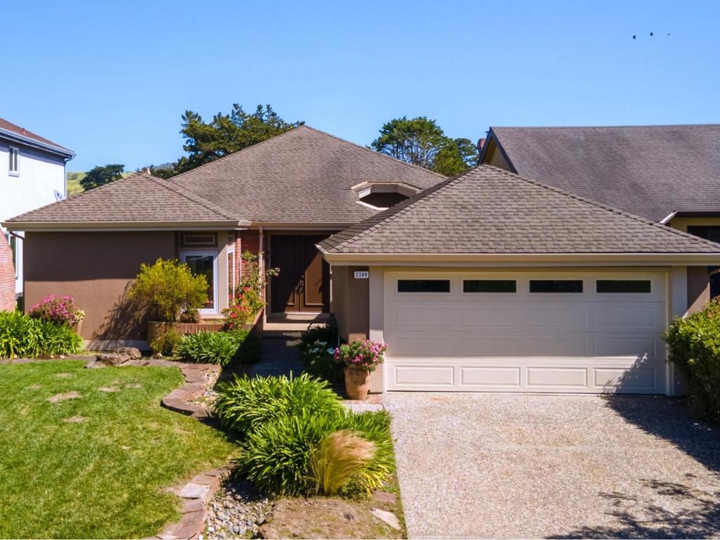 2309 Burning Tree Road