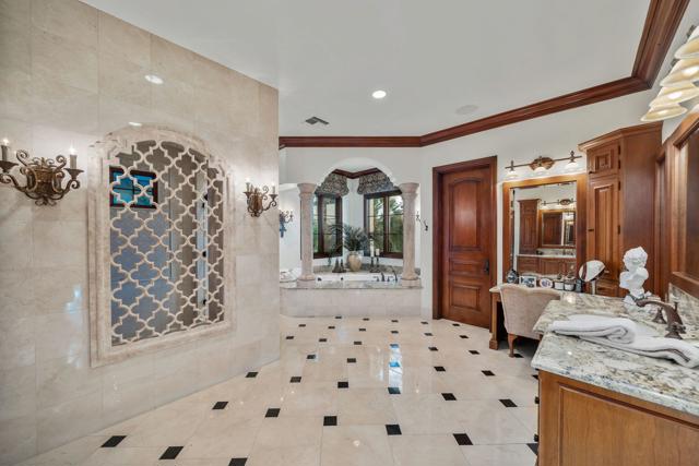 52345 Via Savona, La Quinta CA: https://media.crmls.org/mediaz/a2309331-66e3-4336-9fb2-32e1c0b992d0.jpg