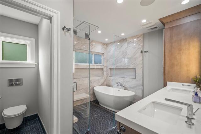 16760 Magneson Loop, Los Gatos CA: https://media.crmls.org/mediaz/a231ff1b-e094-4fea-b97f-c0a7e157e23b.jpg