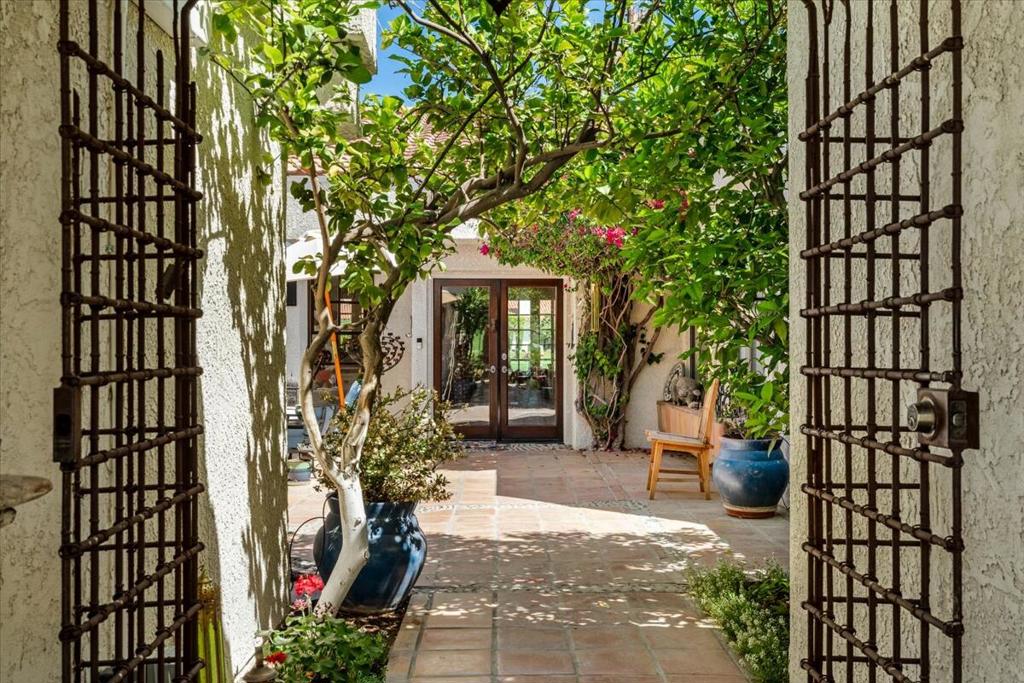 MLS #219138853DA image #4