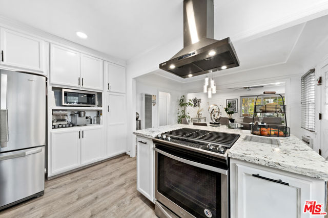 1747 N Avenue 46, Los Angeles CA: https://media.crmls.org/mediaz/a23244fb-1e22-4a29-b45a-c42e381c0640.jpg