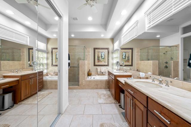 78467 Sterling Lane, Palm Desert CA: https://media.crmls.org/mediaz/a23293f1-60f8-4e35-9fd8-a57adb748791.jpg