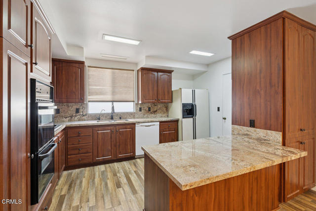 Detail Gallery Image 5 of 24 For 1359 Swansea Ave, Ventura,  CA 93004 - 3 Beds | 2 Baths