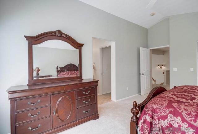 13837 Fontanelle Pl, San Diego CA: https://media.crmls.org/mediaz/a233f5ac-7720-4c5c-8d6b-96dc8d22c2da.jpg