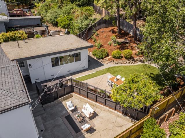 1320 Hull Drive, San Carlos CA: https://media.crmls.org/mediaz/a2345bc1-c8da-41d4-a3ad-d585df2550ce.jpg