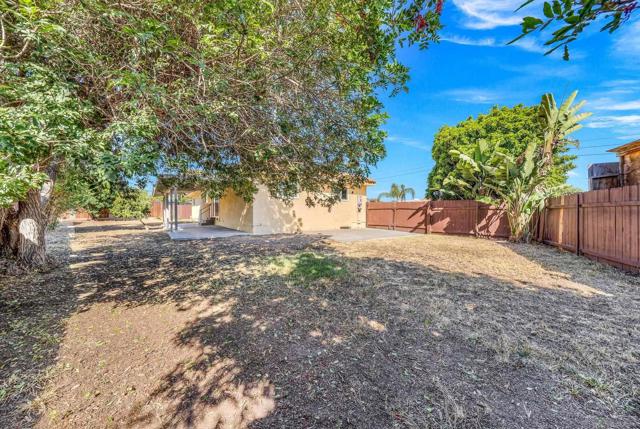 1660 Sycamore Dr., Chula Vista CA: https://media.crmls.org/mediaz/a2349fd6-e841-42b3-b9e9-db48628a2971.jpg