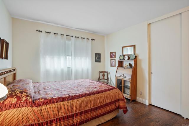 6034 Wenrich Drive, San Diego CA: https://media.crmls.org/mediaz/a2351707-fb28-4039-b9bd-d7c24617f159.jpg