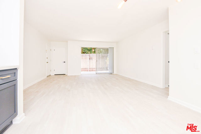 2602 Carnegie Lane, Redondo Beach CA: https://media.crmls.org/mediaz/a2364b11-29f3-4f7d-b42b-2ea4c4099b84.jpg