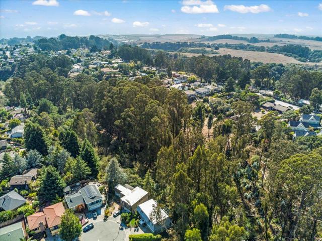 256 Segre Place, Santa Cruz CA: https://media.crmls.org/mediaz/a23717ac-7a35-4b97-9557-f951703dd300.jpg