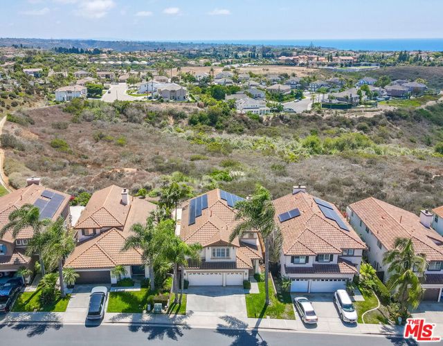 1537 Turquoise Drive, Carlsbad CA: https://media.crmls.org/mediaz/a2373635-62db-4c07-8330-068b5b4a91ee.jpg