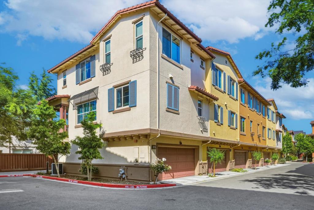351 Santa Diana Terrace