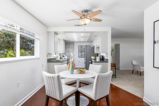 16498 Roca Dr, San Diego CA: https://media.crmls.org/mediaz/a2380663-2a1b-4329-81b7-2b0bc3f5d67d.jpg