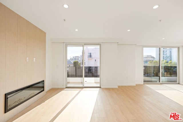 1414 S Beverly Drive Drive, Los Angeles CA: https://media.crmls.org/mediaz/a23864fe-e8cf-4ab8-a2d0-b394607b03ad.jpg