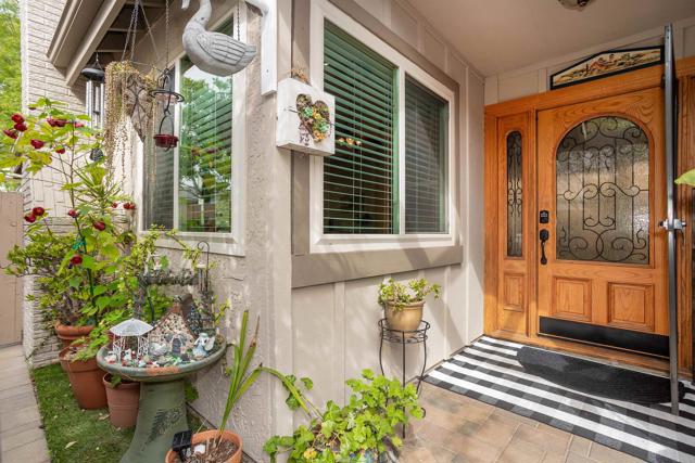 1564 Via Brisa Del Lago, San Marcos CA: https://media.crmls.org/mediaz/a239f4a5-4153-4b5a-a8bb-146360271ca5.jpg