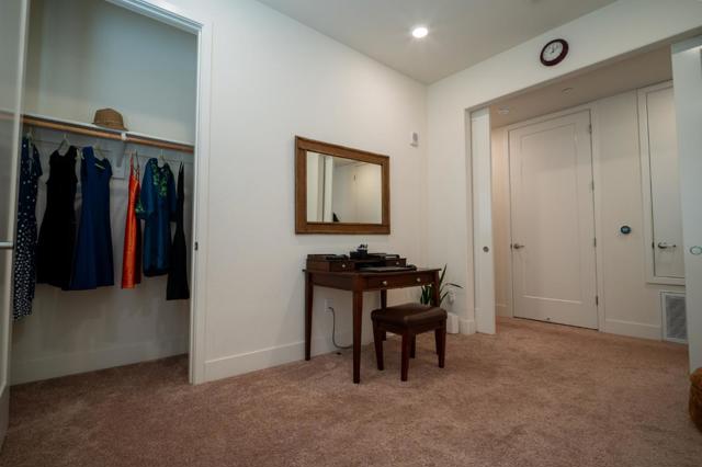 Image 35 of 47 For 708 Eppleton Lane 204