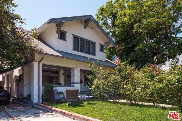 1807 N Van Ness Avenue, Los Angeles CA: https://media.crmls.org/mediaz/a23a361d-8dd6-40fd-acb2-94be83ea0206.jpg