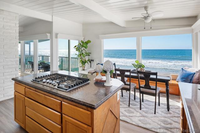 1680 Seacoast Drive, Imperial Beach CA: https://media.crmls.org/mediaz/a23a4f08-680d-4ae8-be93-c58934b5be8b.jpg