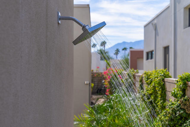 761 Nugget Lane, Palm Springs CA: https://media.crmls.org/mediaz/a23b13b6-b854-4468-8b87-1b6324369932.jpg