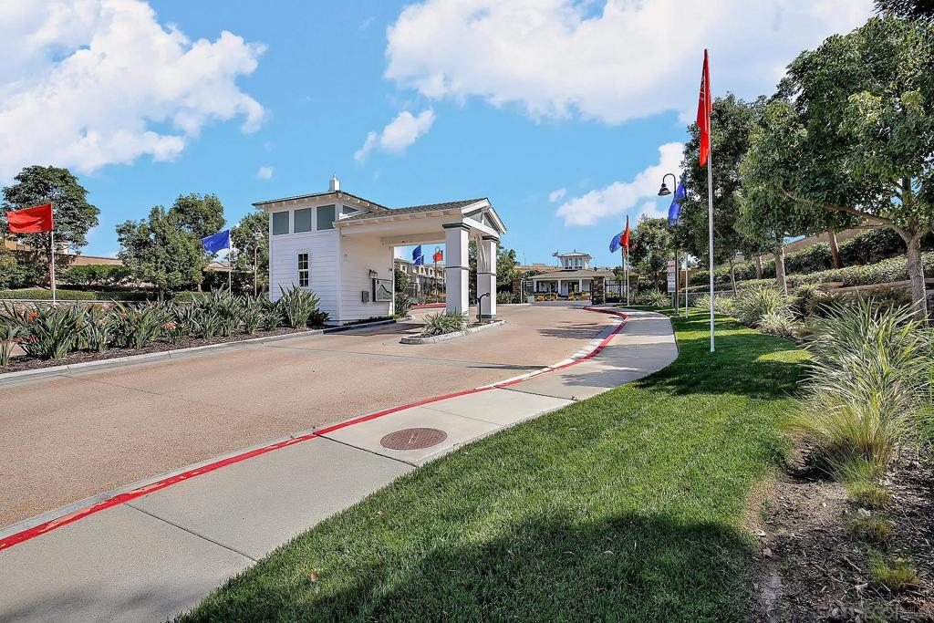 MLS #250043003SD image #27