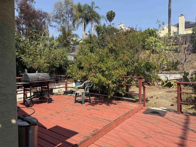 Detail Gallery Image 3 of 15 For 1826 via Cuarto, Oceanside,  CA 92056 - 3 Beds | 2 Baths