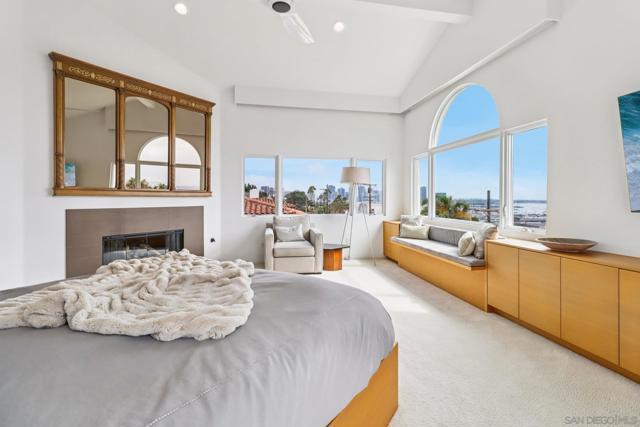 1295 W Redwood St, San Diego CA: https://media.crmls.org/mediaz/a23d2eb0-a3cb-4dd7-82f9-244a79469230.jpg