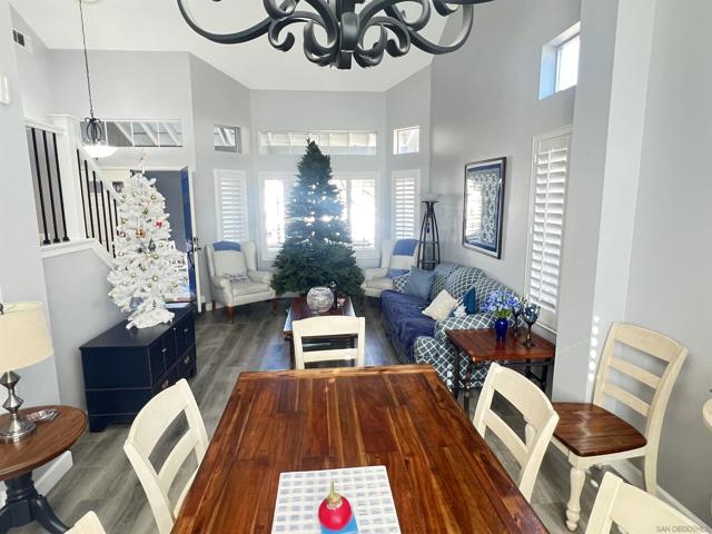 260 Sierra Madre Way, Corona CA: https://media.crmls.org/mediaz/a23db38a-7f6b-47b1-b51a-4ba5924df5c0.jpg