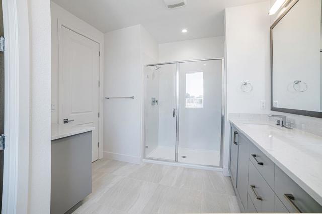 Image 18 of 27 For 7017 Sunglow Terrace