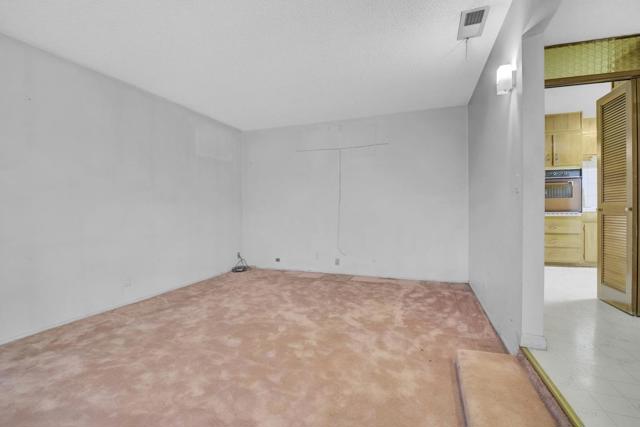 8734 Hermosa Court, Stockton CA: https://media.crmls.org/mediaz/a23f021c-3879-4cd6-bf07-d42e54ea0317.jpg