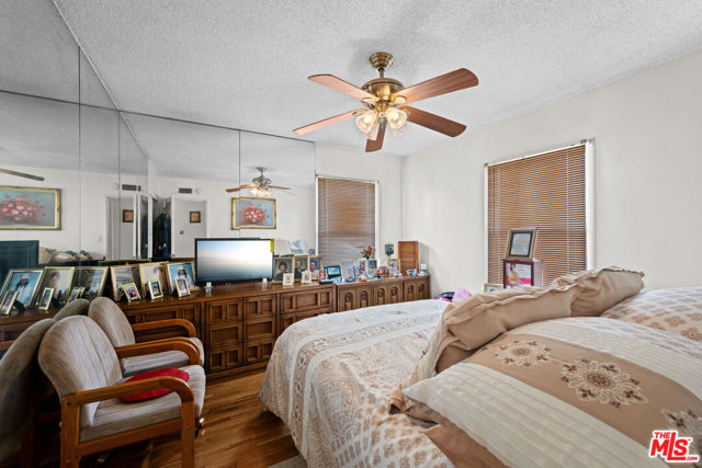 2533 W 118th Place, Hawthorne CA: https://media.crmls.org/mediaz/a23f1c98-3d44-492f-afb8-72a877c4b79f.jpg