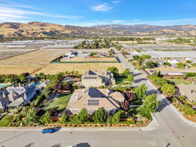 325 Peebles Avenue, Morgan Hill CA: https://media.crmls.org/mediaz/a23f40e3-be84-477d-8334-146cb9f5d7fa.jpg