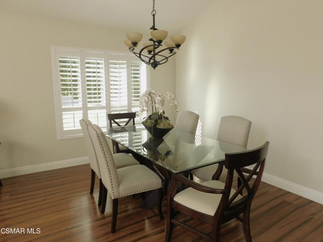 467 Sundance Street, Thousand Oaks CA: https://media.crmls.org/mediaz/a23fb213-b308-4fee-9fad-353cee9207fb.jpg